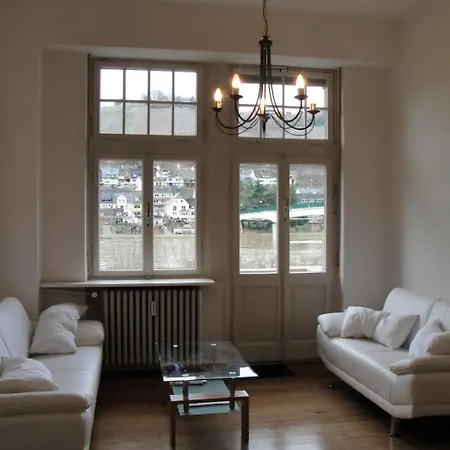 In Einem Historischen Gebaeude Mit Balkon Und Blick Auf Mosel By Interhome Apartament *