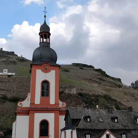 Apartament In Einem Historischen Gebaeude Mit Balkon Und Blick Auf Mosel By Interhome *