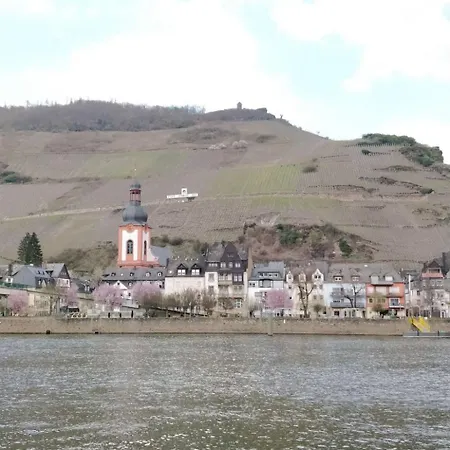In Einem Historischen Gebaeude Mit Balkon Und Blick Auf Mosel By Interhome Apartament