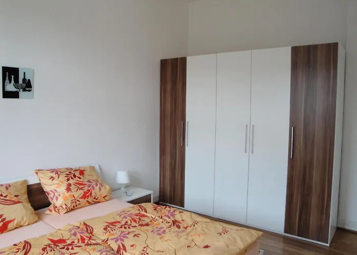 Apartamento In Einem Historischen Gebaeude Mit Balkon Und Blick Auf Mosel By Interhome Zell an der Mosel